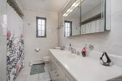 4 Brentwood Avenue, New York, NY 10301 - Photo 16