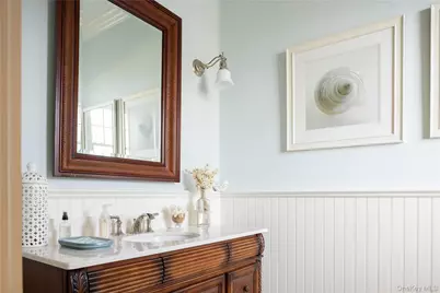 3745 Nassau Point Road, Cutchogue, NY 11935 - Photo 14