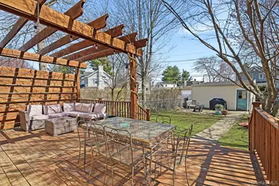 306 Prospect Avenue, Mamaroneck, NY 10543 - Photo 24