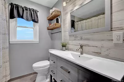 2642 Clovermere Road, Oceanside, NY 11572 - Photo 14