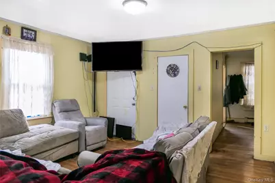 49 Academy Street, Patchogue, NY 11772 - Photo 14