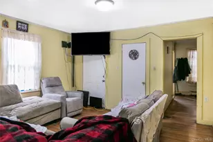 49 Academy St, Patchogue, NY 11772 - Photo 14