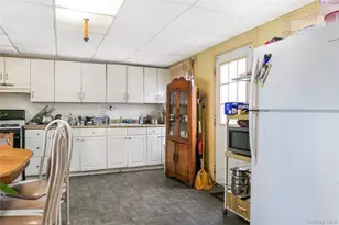 49 Academy St, Patchogue, NY 11772 - Photo 10