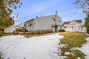 17 Whitehall Ln, New Hyde Park, NY 11040 - Photo 20