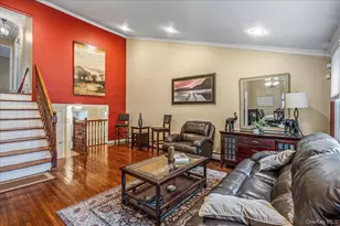 17 Whitehall Ln, New Hyde Park, NY 11040 - Photo 10