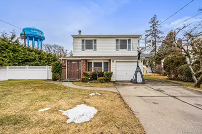 17 Whitehall Lane, New Hyde Park, NY 11040 - Photo 22