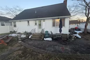 506 Froehlich Pl, Elmont, NY 11003 - Photo 2