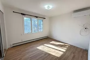 87-16 Palo Alto St, Hollis, NY 11423 - Photo 12