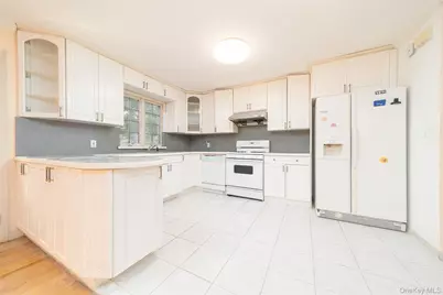 8716 Palo Alto Street, Hollis, NY 11423 - Photo 6