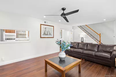 193 Glen Summer Road, Holbrook, NY 11741 - Photo 10