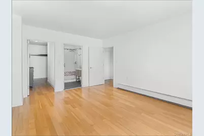 9116 Shore Front Parkway #5H, Rockaway Beach, NY 11693 - Photo 10