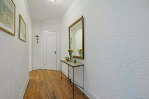 109-14 Ascan Ave, Forest Hills, NY 11375 - Photo 14