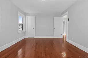 109-73 200th St, Saint Albans, NY 11412 - Photo 24