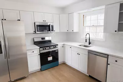 307 Norwalk Avenue, Medford, NY 11763 - Photo 2