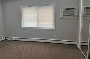 202 N Idaho Ave, Massapequa, NY 11758 - Photo 8