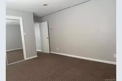 202 N Idaho Ave #A, Massapequa, NY 11758 - Photo 10