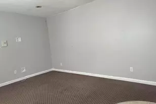 202 N Idaho Ave, Massapequa, NY 11758 - Photo 4