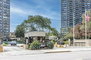 2 Bay Club, Bayside, NY 11360 - Photo 2