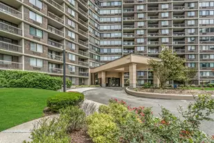 2 Bay Club, Bayside, NY 11360 - Photo 4