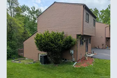 45 Hilltop Circle, Fishkill, NY 12524 - Photo 2