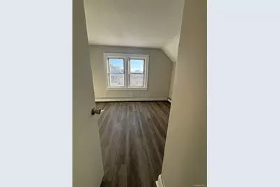 127 E Chester Street #3, Long Beach, NY 11561 - Photo 2