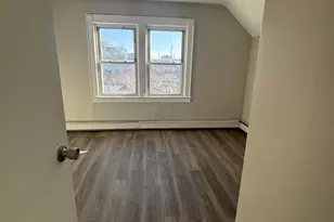 127 E Chester St, Long Beach, NY 11561 - Photo 2