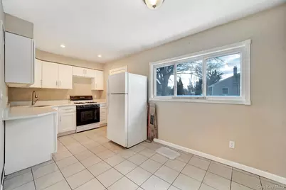 266 Ronkonkoma Avenue, Ronkonkoma, NY 11779 - Photo 6