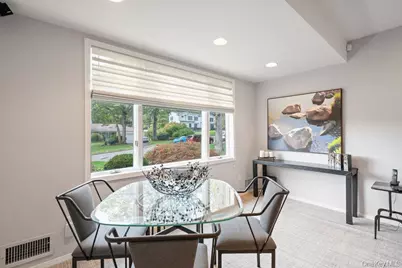 4 Newport Drive, Plainview, NY 11803 - Photo 12