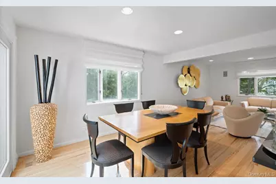 4 Newport Drive, Plainview, NY 11803 - Photo 10