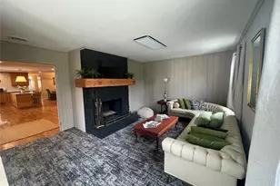 386 Mill Rd, Westhampton, NY 11977 - Photo 12