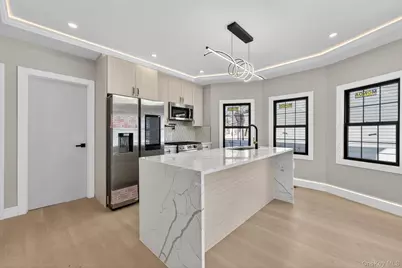 17611 137th Avenue, Rochdale, NY 11434 - Photo 4