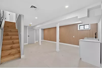 17611 137th Avenue, Rochdale, NY 11434 - Photo 16