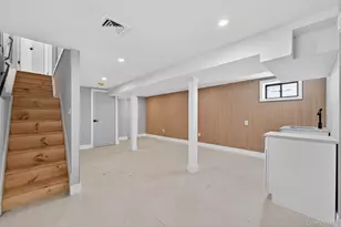 176-11 137th Ave, Rochdale, NY 11434 - Photo 16