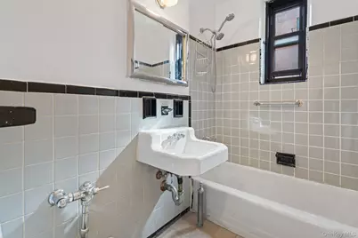 139-15 83rd Avenue #506, Briarwood, NY 11435 - Photo 12