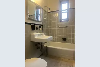 139-15 83rd Avenue #506, Briarwood, NY 11435 - Photo 10