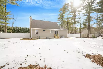 65 Prospect Drive, Brentwood, NY 11717 - Photo 32