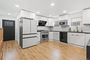 70-51 Juno St, Forest Hills, NY 11375 - Photo 8