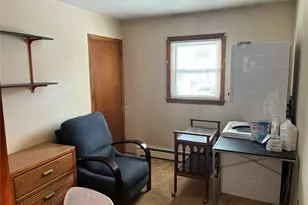 429 Robinson Ave, Patchogue, NY 11772 - Photo 10