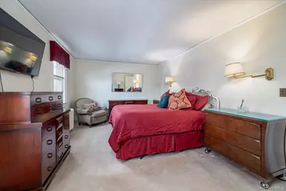 16 Denton Court, Rockville Centre, NY 11570 - Photo 18