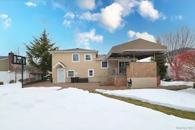 264 N Boston Avenue, Massapequa, NY 11758 - Photo 24