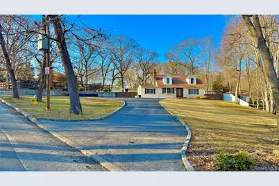 45 Croft Lane, Smithtown, NY 11787 - Photo 2