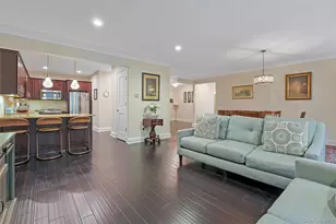 506 Trump Park, Shrub Oak, NY 10588 - Photo 2