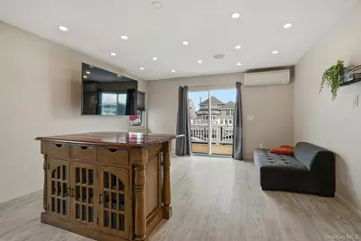 251 Arthur Street, Freeport, NY 11520 - Photo 30