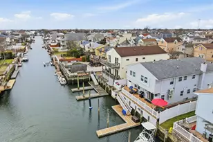 251 Arthur St, Freeport, NY 11520 - Photo 42