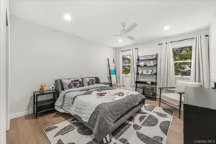 1662 Park Ave, New Hyde Park, NY 11040 - Photo 26