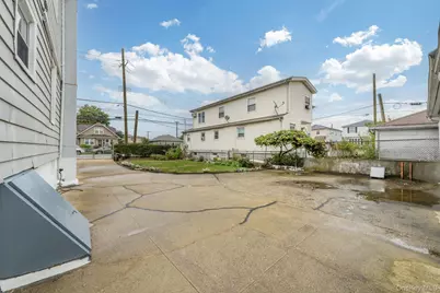 22610 147th Avenue, Springfield Gardens, NY 11413 - Photo 42