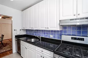 224-24 Union Tpke, Oakland Gardens, NY 11364 - Photo 10