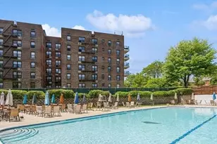 224-24 Union Tpke, Oakland Gardens, NY 11364 - Photo 20