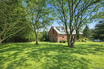 16 Primrose Street, Katonah, NY 10536 - Photo 2