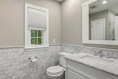 38 Hewlett Lane, Port Washington, NY 11050 - Photo 18